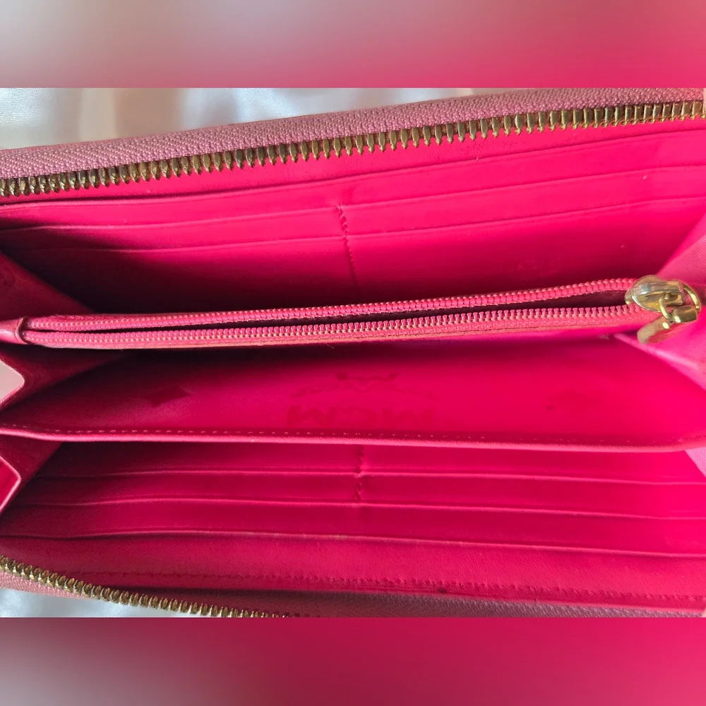 MCM Visetos Pink and Tan Zippy Wallet - Picture 7 of 14